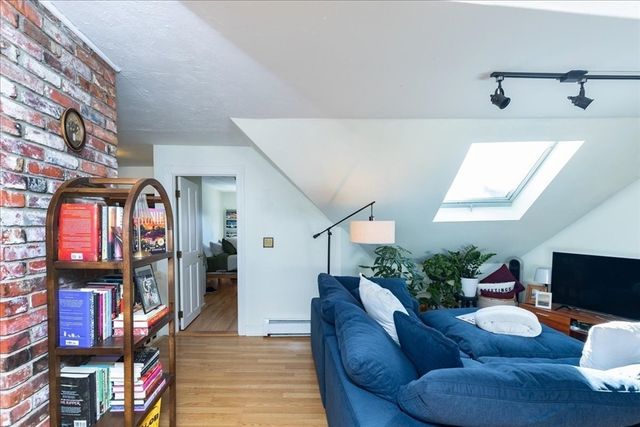 16 Bentley St. 3, Salem, MA 01970