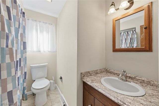 18313 Hazelwood Avenue, Maple Heights, OH 44137
