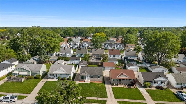 18313 Hazelwood Avenue, Maple Heights, OH 44137