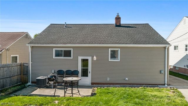 18313 Hazelwood Avenue, Maple Heights, OH 44137