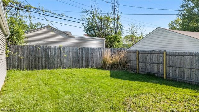 18313 Hazelwood Avenue, Maple Heights, OH 44137