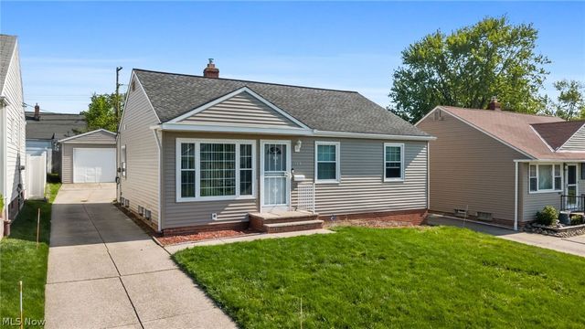 18313 Hazelwood Avenue, Maple Heights, OH 44137