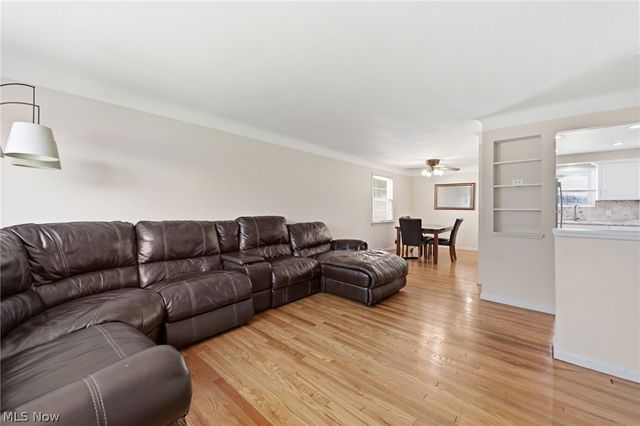 18313 Hazelwood Avenue, Maple Heights, OH 44137
