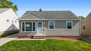 18313 Hazelwood Avenue, Maple Heights, OH 44137