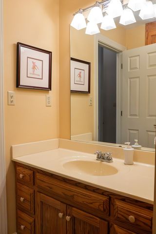 693 Tower Hill Rd, Livingston, TN 38570