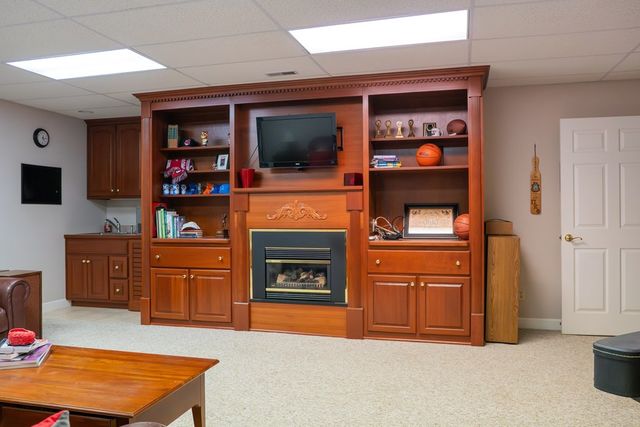 693 Tower Hill Rd, Livingston, TN 38570