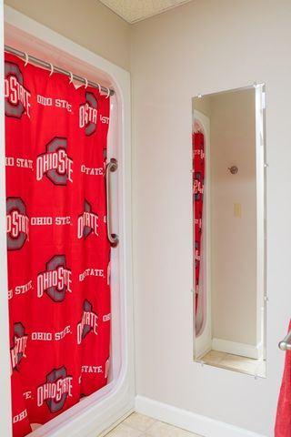 693 Tower Hill Rd, Livingston, TN 38570