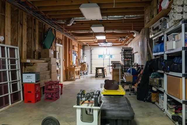 693 Tower Hill Rd, Livingston, TN 38570