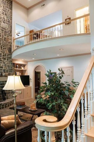 693 Tower Hill Rd, Livingston, TN 38570