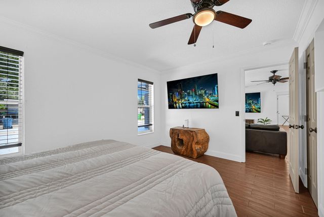 11600 NW 30th Place, Sunrise, FL 33323