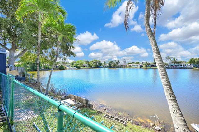 11600 NW 30th Place, Sunrise, FL 33323