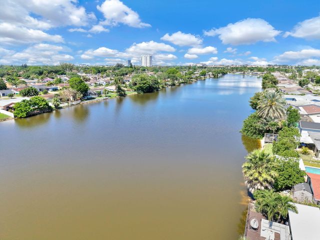 11600 NW 30th Place, Sunrise, FL 33323