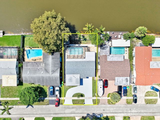 11600 NW 30th Place, Sunrise, FL 33323