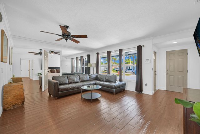 11600 NW 30th Place, Sunrise, FL 33323