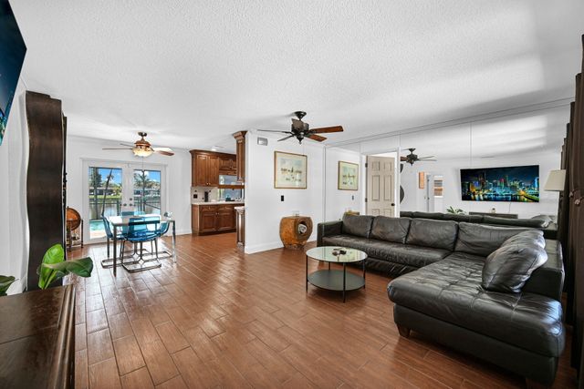 11600 NW 30th Place, Sunrise, FL 33323