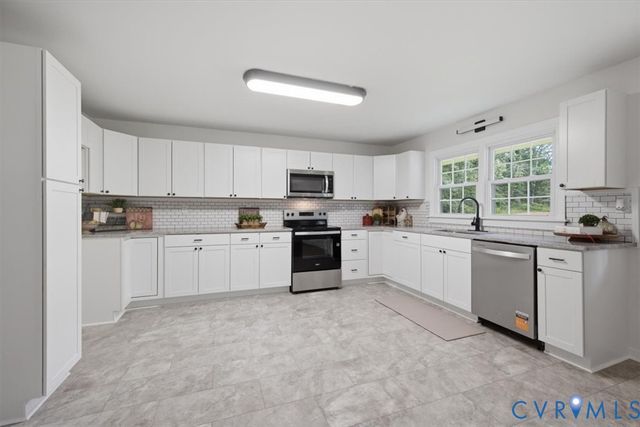 2338 Georges Rd, Powhatan, VA 23139