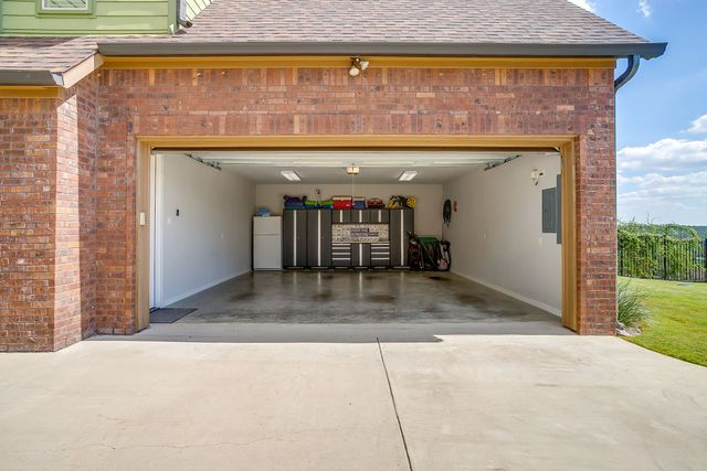 8225 Scotscraig Court, Cleburne, TX 76033