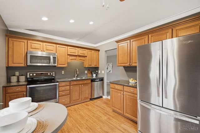 621 Covedale Avenue, Delhi Twp, OH 45238