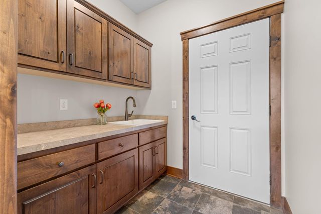 23555 Saddle Ridge Drive, Rogers, MN 55374
