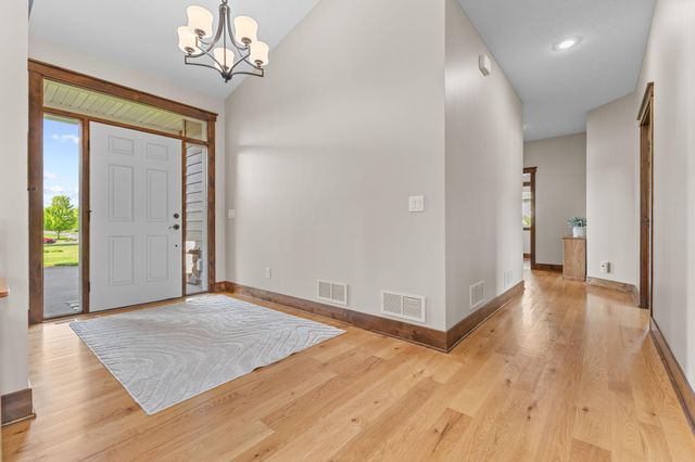 23555 Saddle Ridge Drive, Rogers, MN 55374
