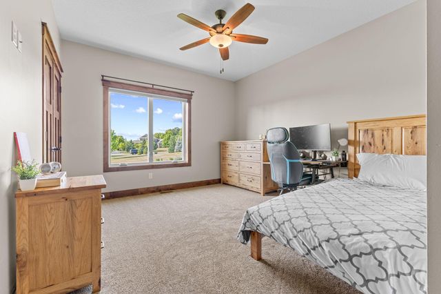 23555 Saddle Ridge Drive, Rogers, MN 55374