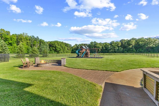 23555 Saddle Ridge Drive, Rogers, MN 55374