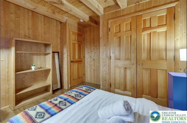 134 Rim Road, Middle Smithfield Twp, PA 18302