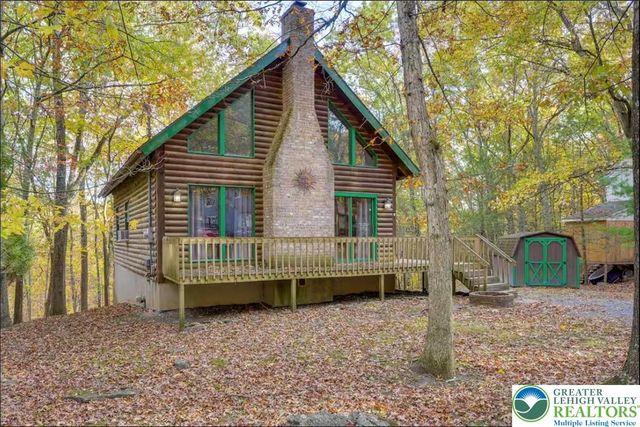 134 Rim Road, Middle Smithfield Twp, PA 18302