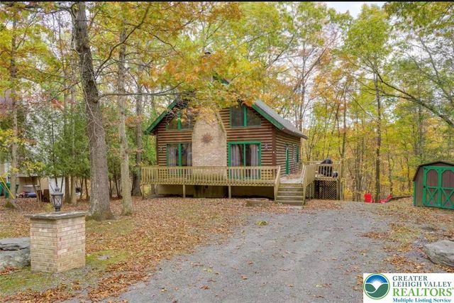 134 Rim Road, Middle Smithfield Twp, PA 18302