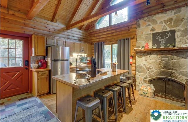 134 Rim Road, Middle Smithfield Twp, PA 18302