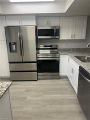 5707 Foxlake DR # 2, North Fort Myers, FL 33917