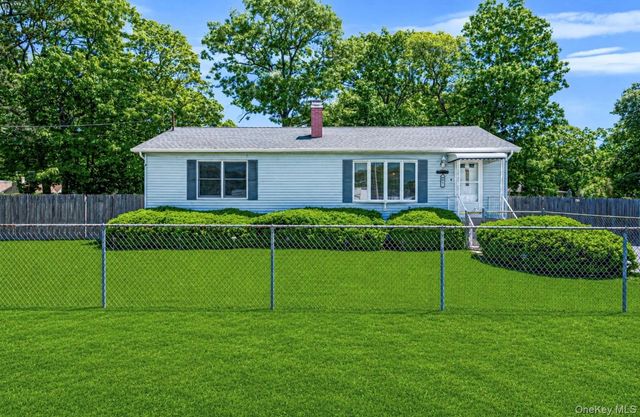 83 Knapp Road, Mastic Beach, NY 11951