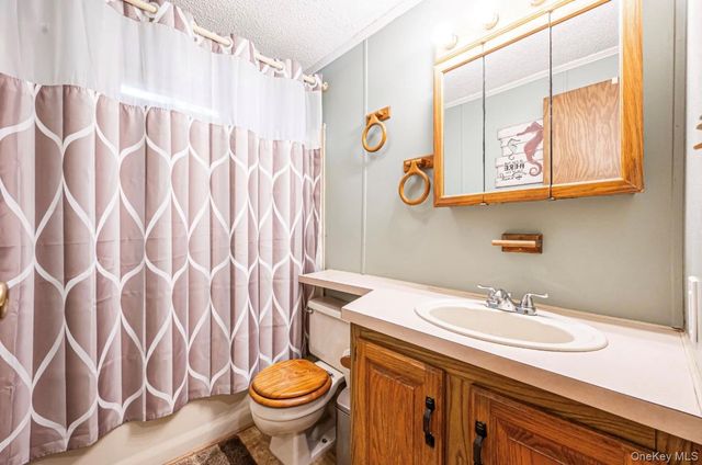 83 Knapp Road, Mastic Beach, NY 11951