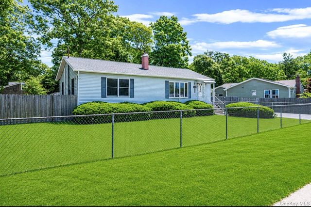 83 Knapp Road, Mastic Beach, NY 11951