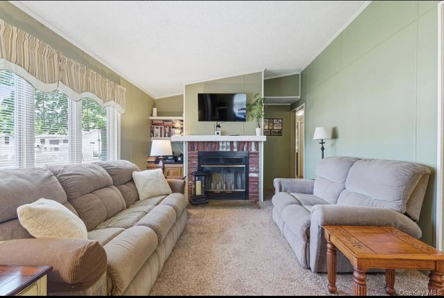 83 Knapp Road, Mastic Beach, NY 11951