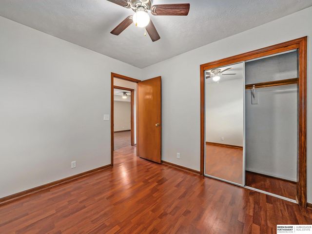 5727 N 107th Street, Omaha, NE 68134