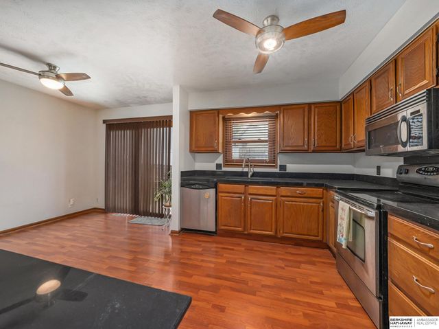 5727 N 107th Street, Omaha, NE 68134