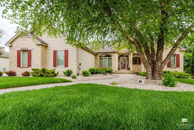 2321 Heartland Drive, Manhattan, KS 66503