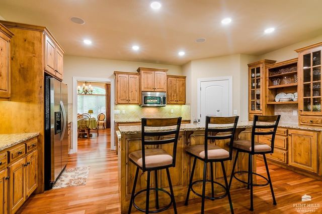 2321 Heartland Drive, Manhattan, KS 66503