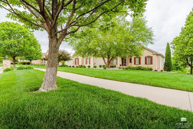 2321 Heartland Drive, Manhattan, KS 66503