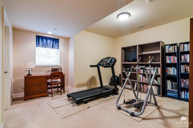 2321 Heartland Drive, Manhattan, KS 66503
