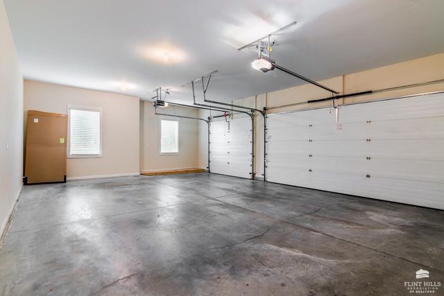 2321 Heartland Drive, Manhattan, KS 66503
