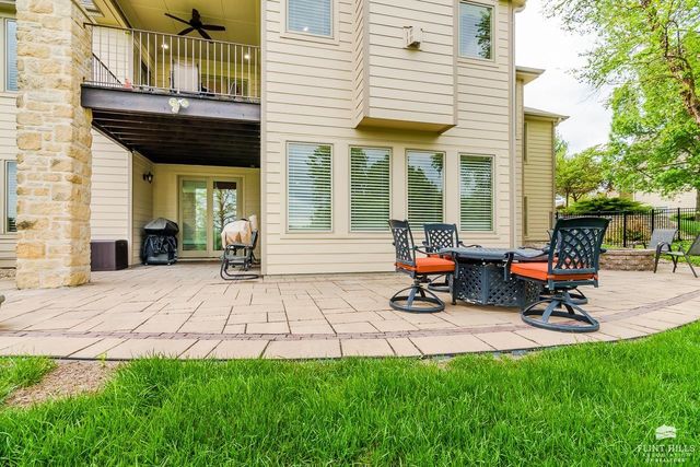 2321 Heartland Drive, Manhattan, KS 66503