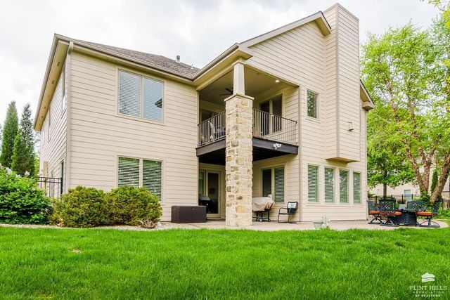 2321 Heartland Drive, Manhattan, KS 66503