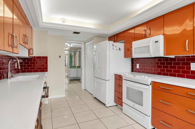 5000 N Ocean Blvd 1102, Lauderdale By The Sea, FL 33308