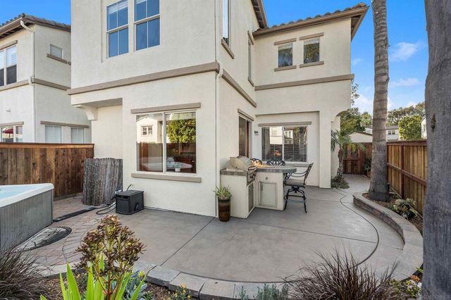 3769 Carmel View Rd 2, San Diego, CA 92130