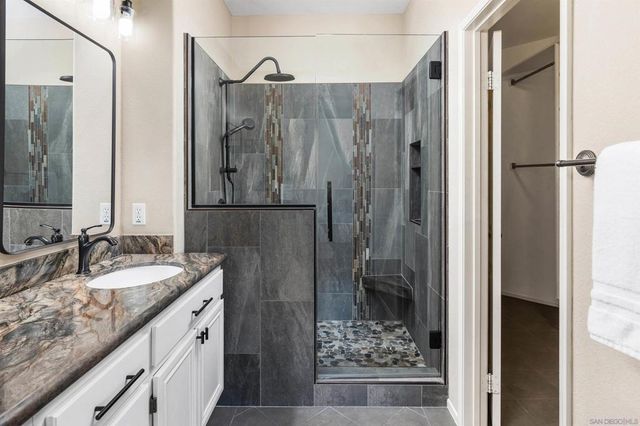 3769 Carmel View Rd 2, San Diego, CA 92130