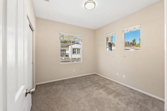 3769 Carmel View Rd 2, San Diego, CA 92130