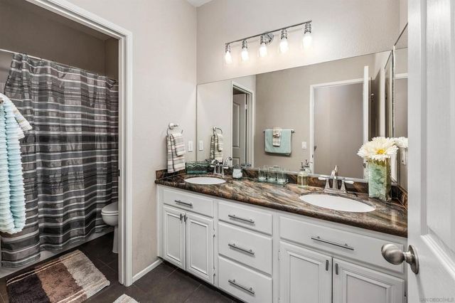 3769 Carmel View Rd 2, San Diego, CA 92130