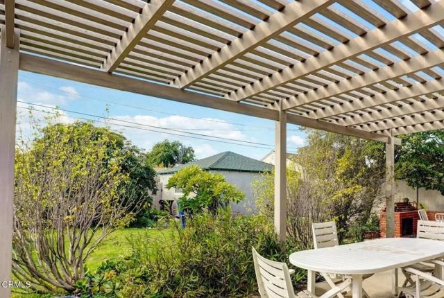 6611 DENNY Avenue, North Hollywood, CA 91606